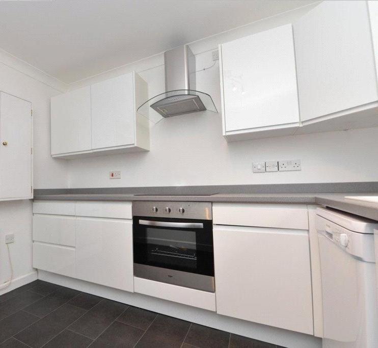 The Firs - Apartment Next To Beach & Forest - Pets Are Free Barton-on-Sea Exterior foto